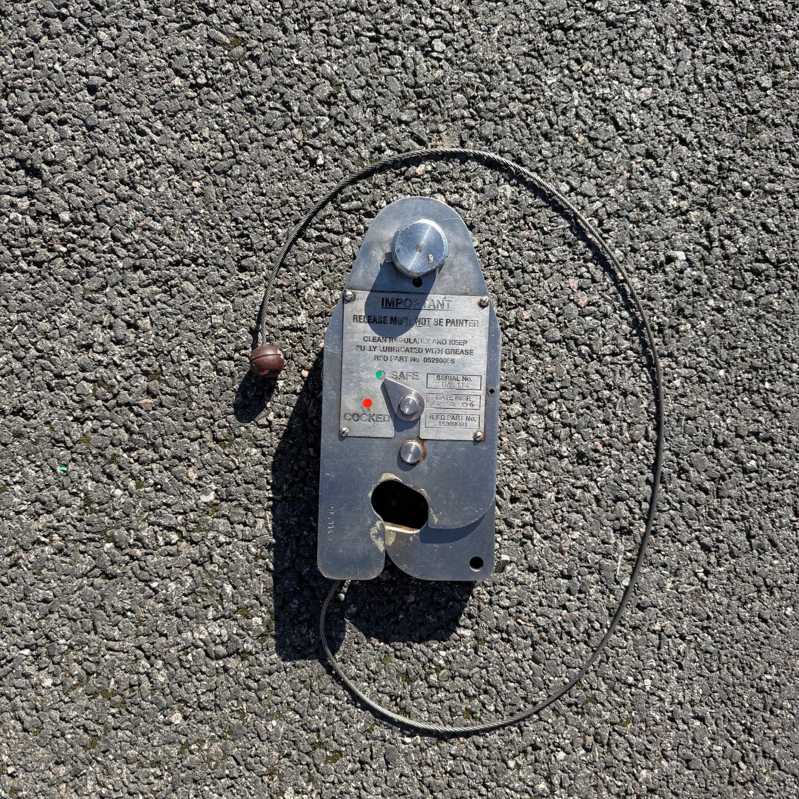 RFD release hook with pull-cable and ball handle — photo 1 of 4
