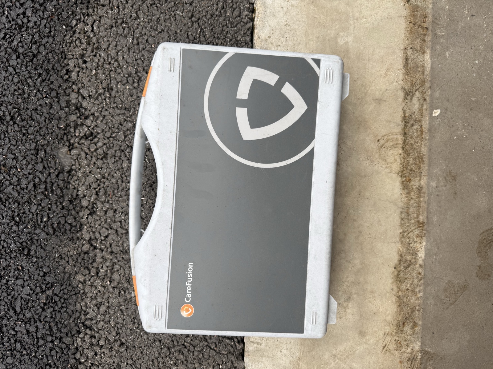 CareFusion MicroLab Spirometer — Colour Touchscreen — photo 3 of 3